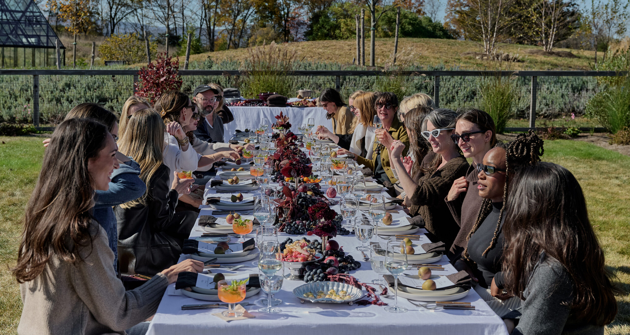 jenni-kayne-farmhouse-staub-event-lunch-eating