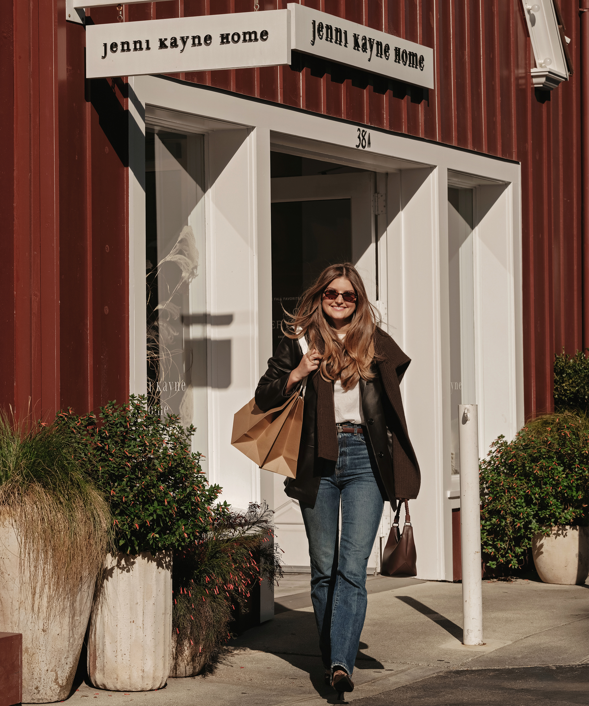 styled-sara-in-uniform-shopping-bags