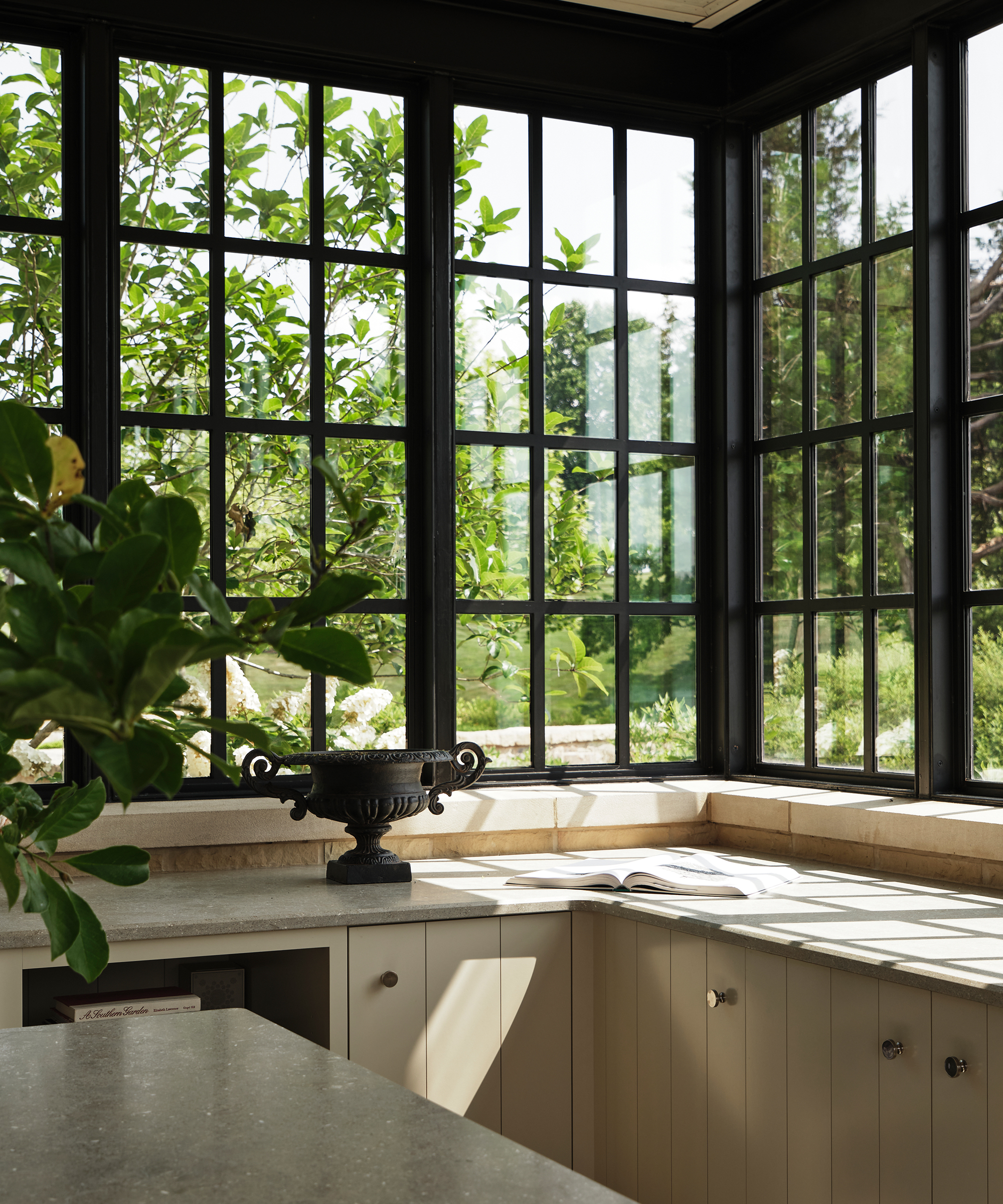 best-of-home-tour-jeffrey-dungan-kitchen-area
