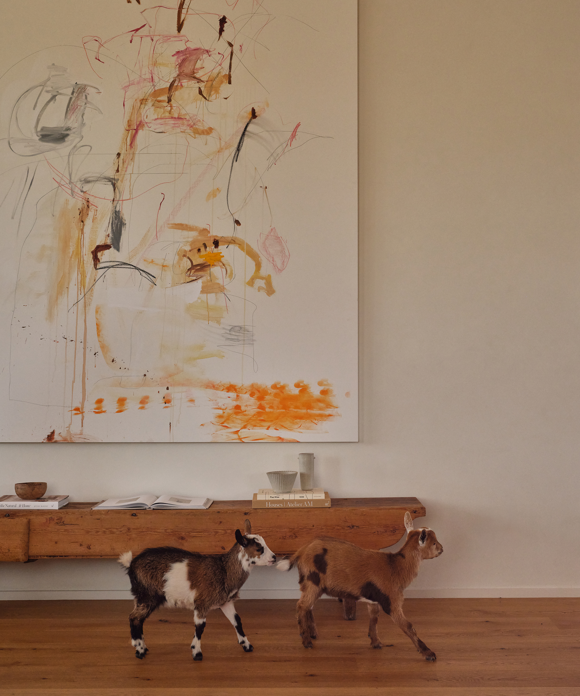 best-of-home-tour-jenni-kayne-farmhoue-painting-bench