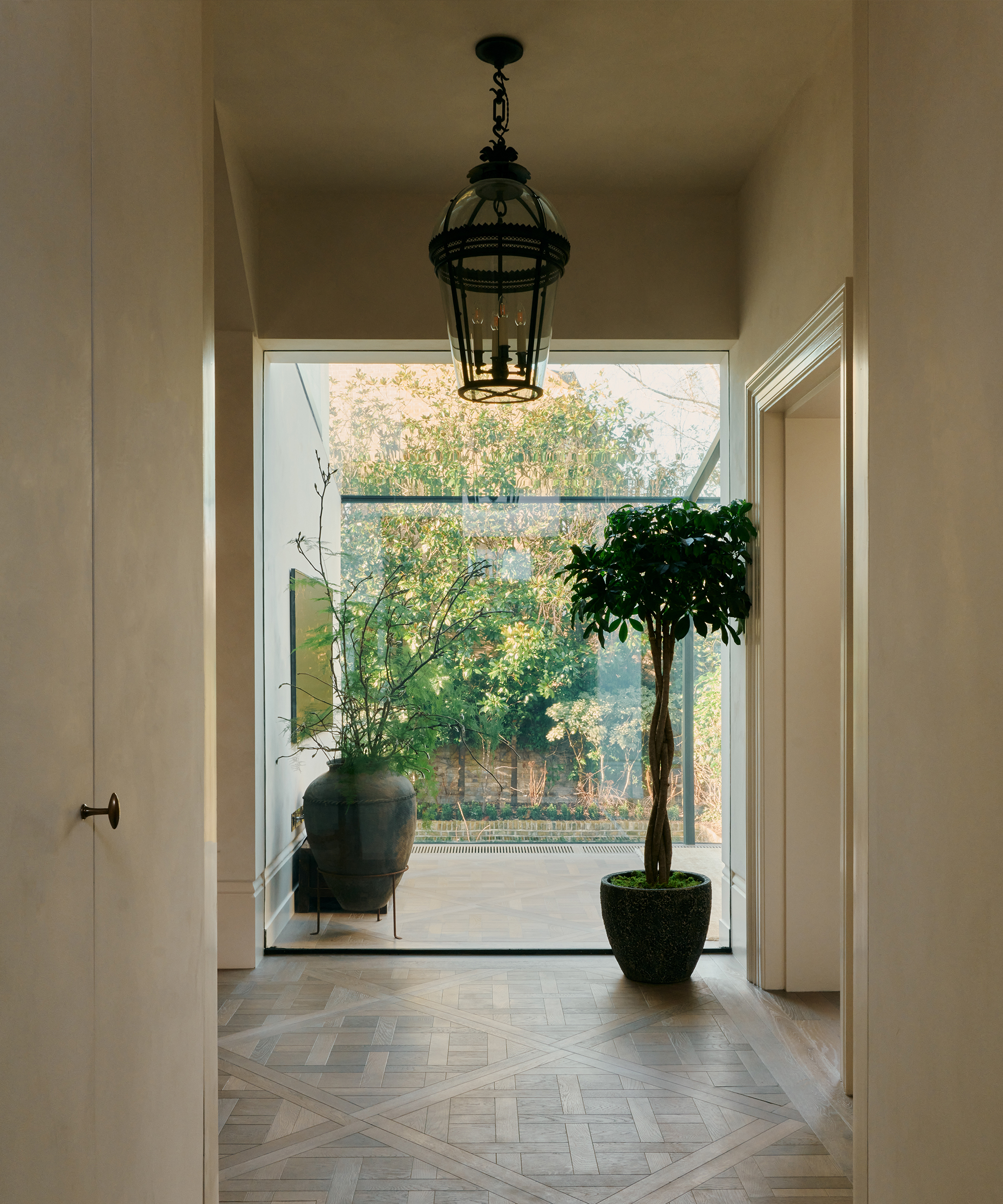 katie-harbison-home-tour-hallway-greenery