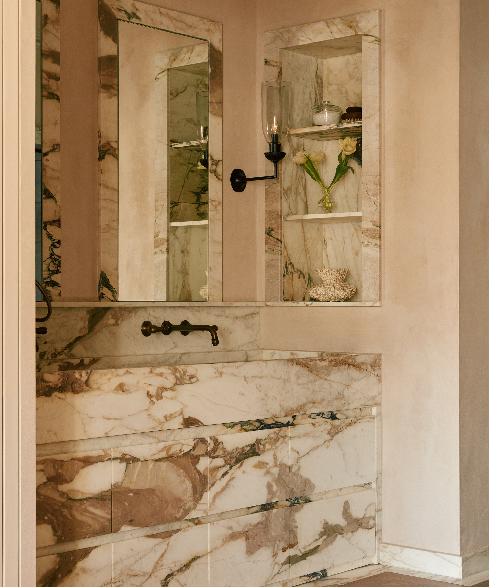 katie-harbison-home-tour-marble-sink