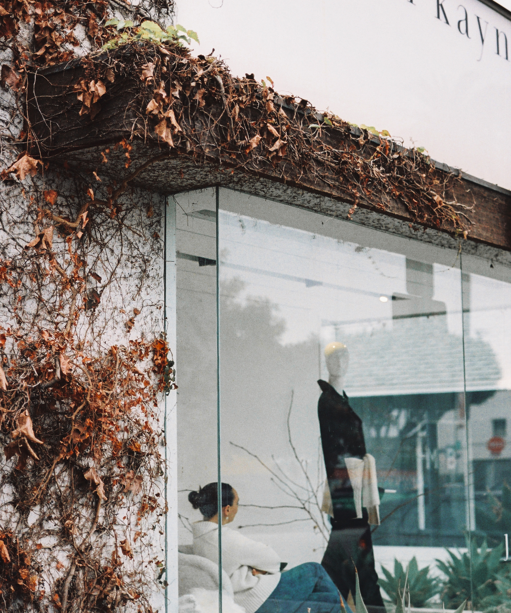 tmd-almont-store-exterior-storefront