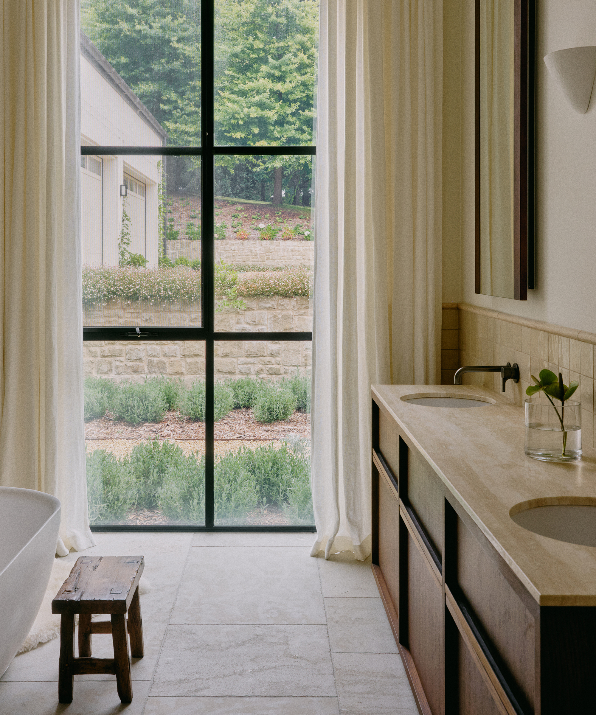 pasquale-cook-home-tour-bathroom-window