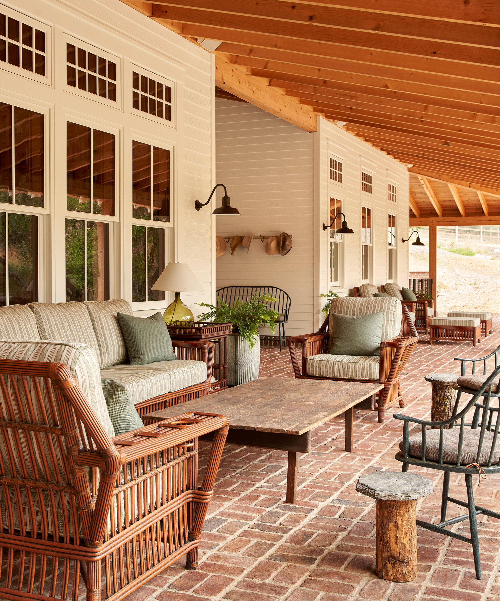 studio-dorian-home-tour-outdoor-living-room