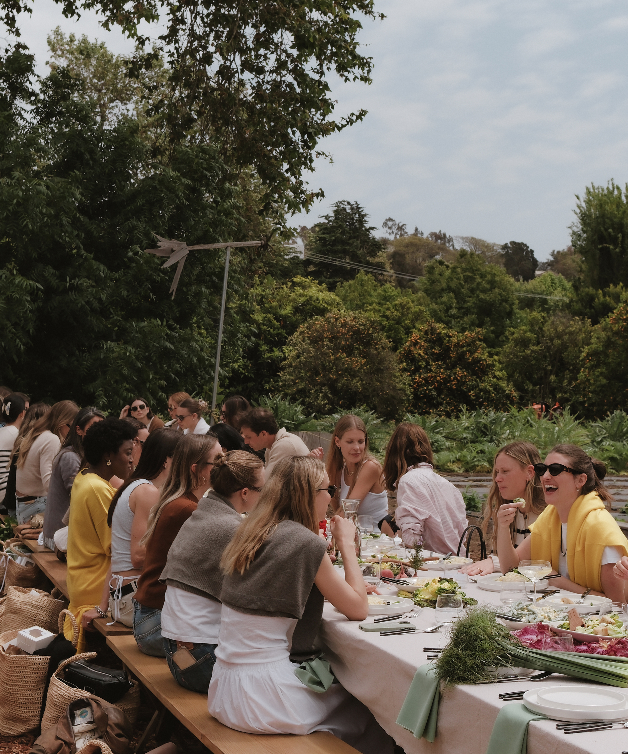 spring-brand-event-long-lunch-table