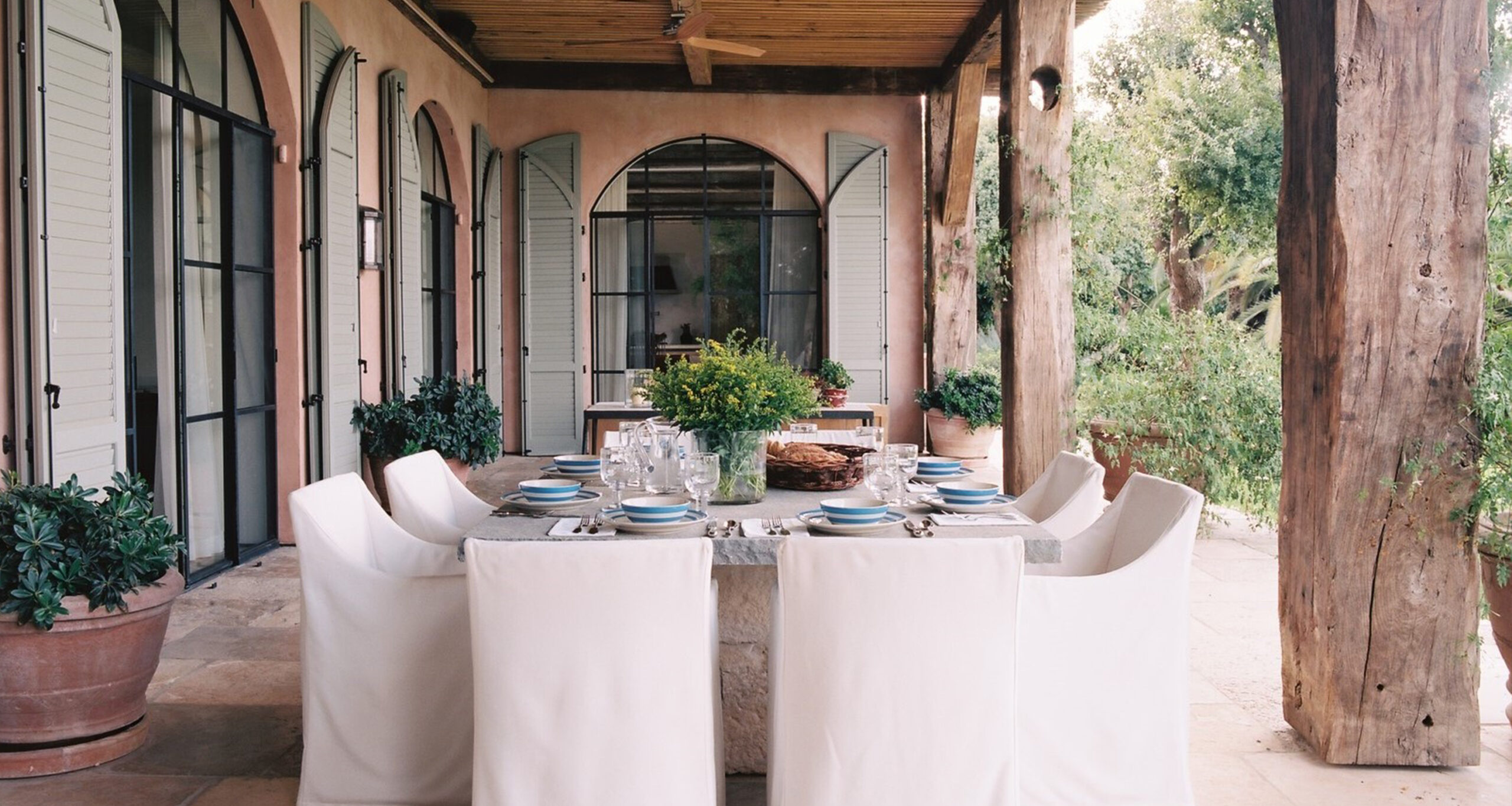 kevin-spearman-home-tour-outdoor-dining-table