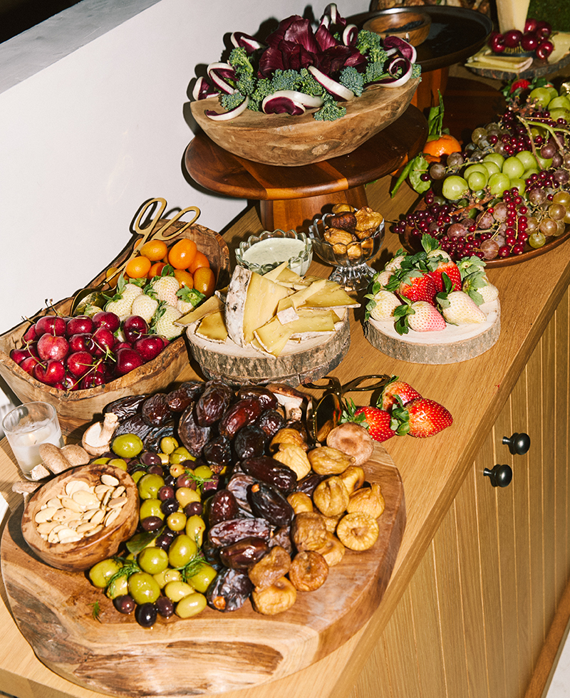 pne-book-signing-tabletop-grazing-table